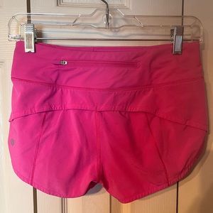 Lulu 2.5” pink speed up shorts good condition